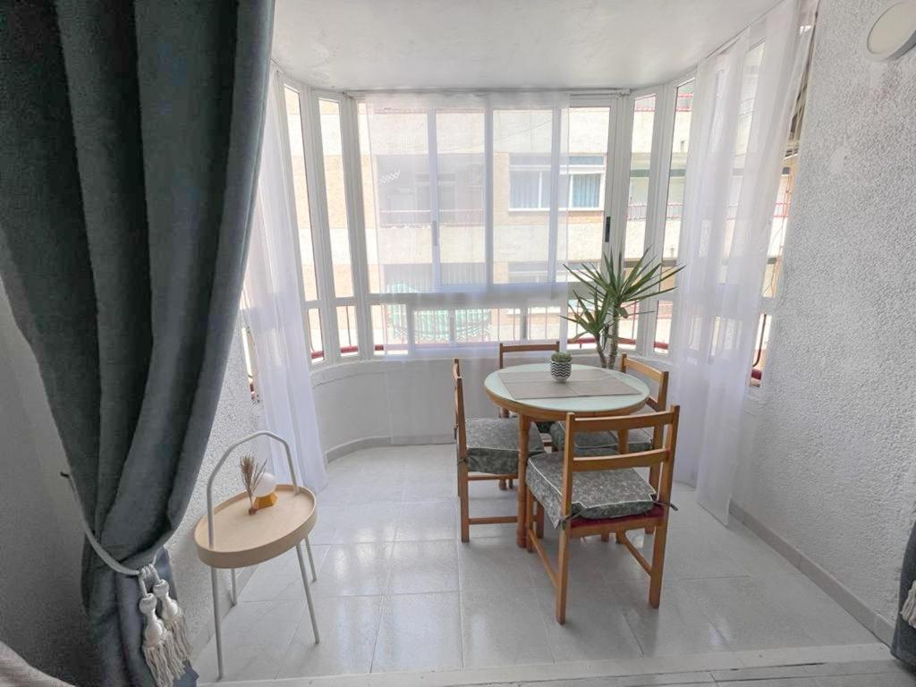 Studio Flat 150M Away From Beach Torrevieja Dış mekan fotoğraf